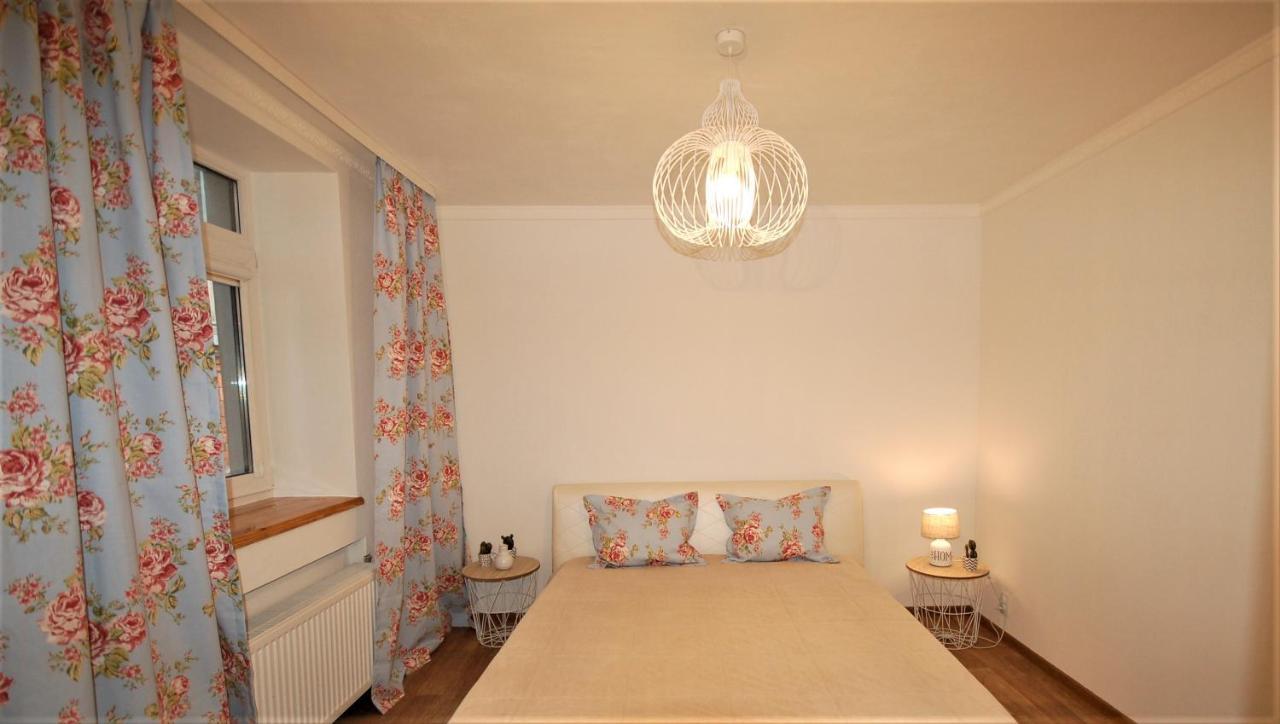 Ludvika Elegance Apartment Liepaja Luaran gambar
